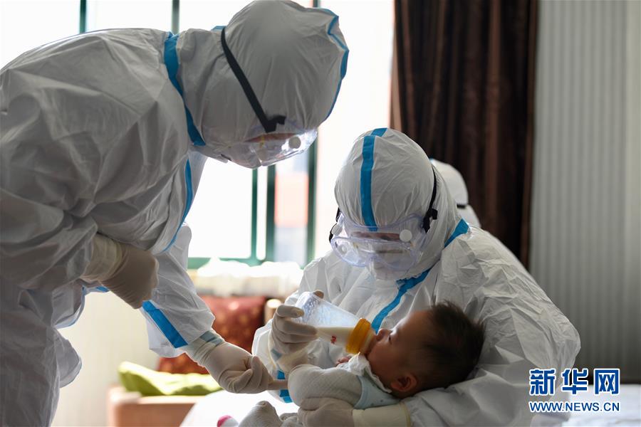 （社會）（2）“&lsquo;護(hù)士媽媽&rsquo;麻煩再幫我照顧孩子14天”